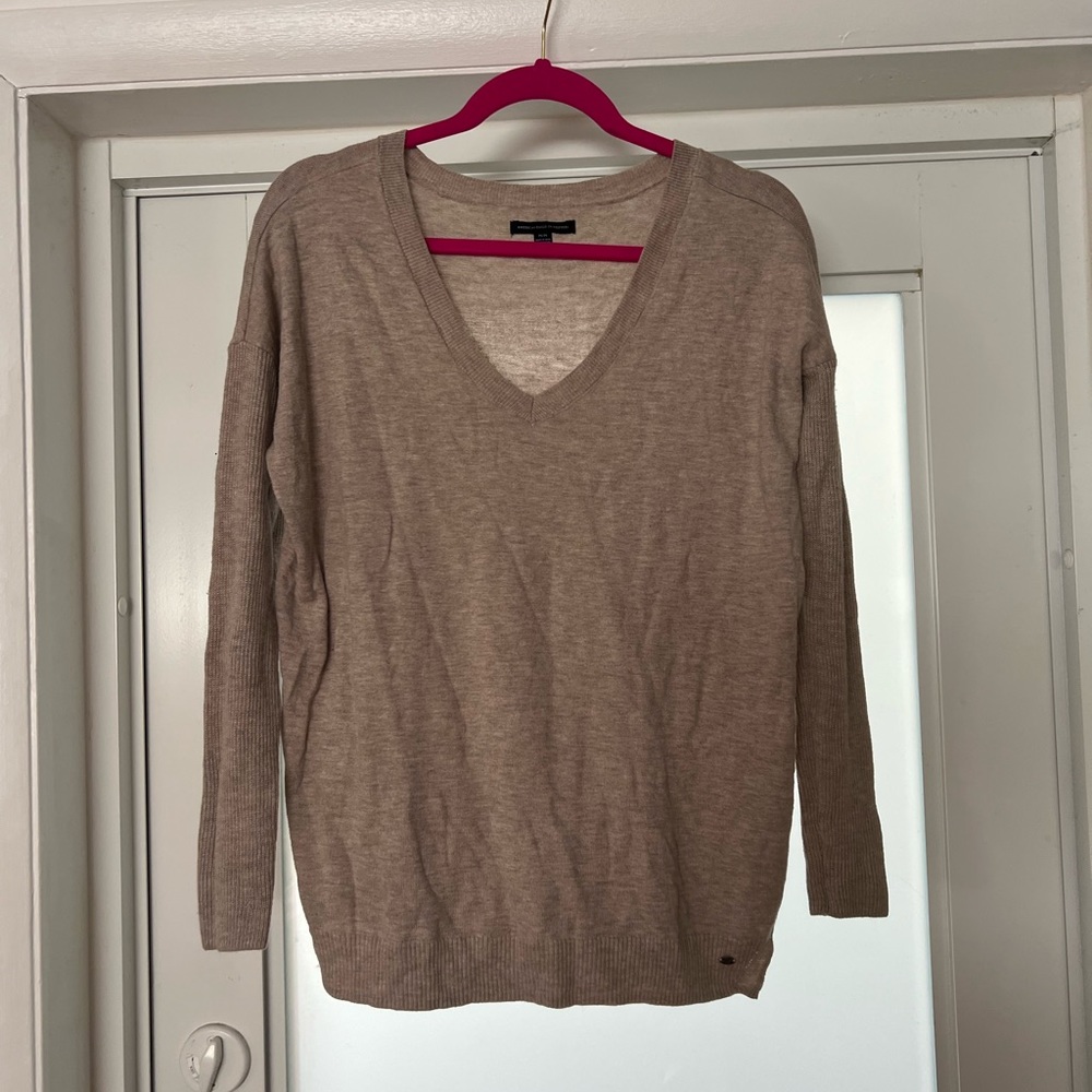 American Eagle light weight sweater